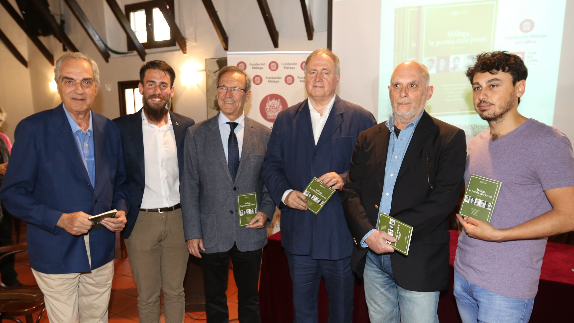Lee más sobre el artículo Fundación Málaga y Fundación El Pimpi editan ‘Málaga, la poesía más joven’