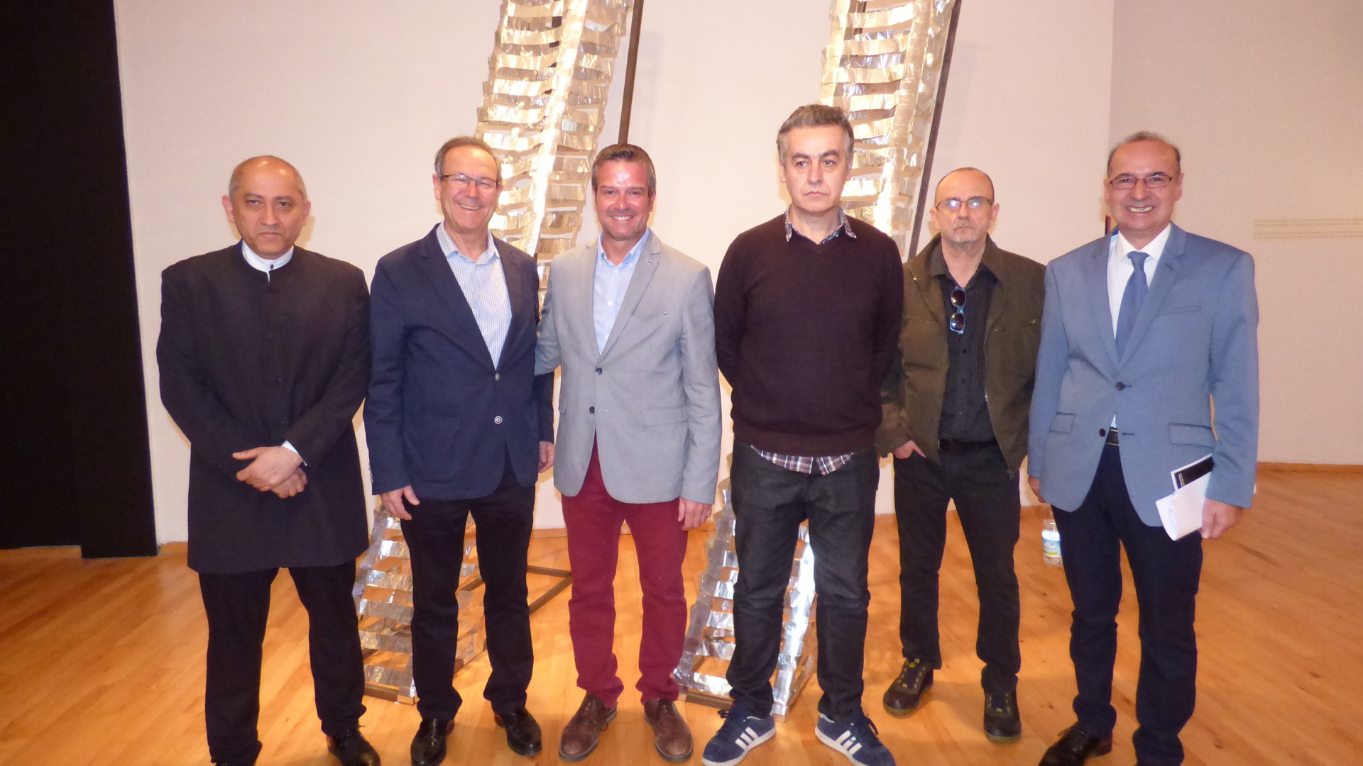 Lee más sobre el artículo El MVA acoge la exposición ‘Extraña Varsovia’, con obras de seis artistas vinculados a Málaga