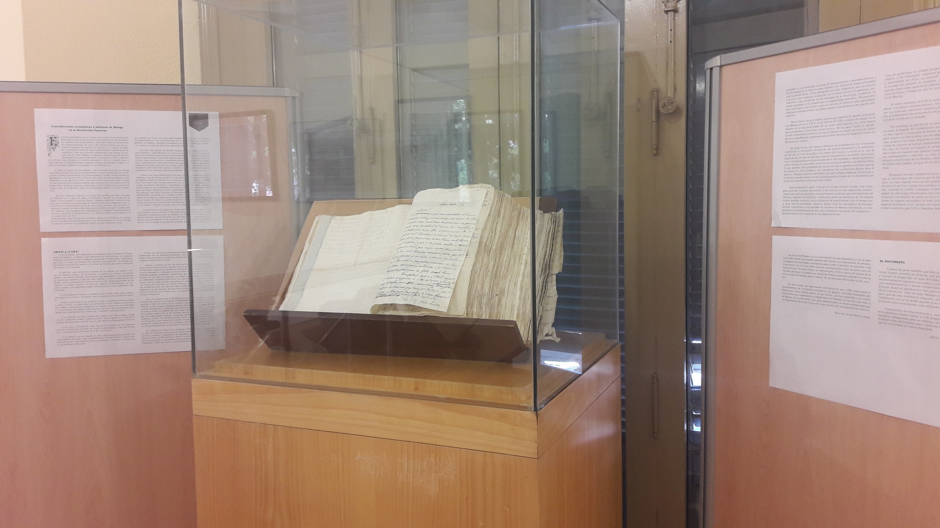Lee más sobre el artículo El Archivo Municipal expone un documento relacionado con la Revolución Francesa