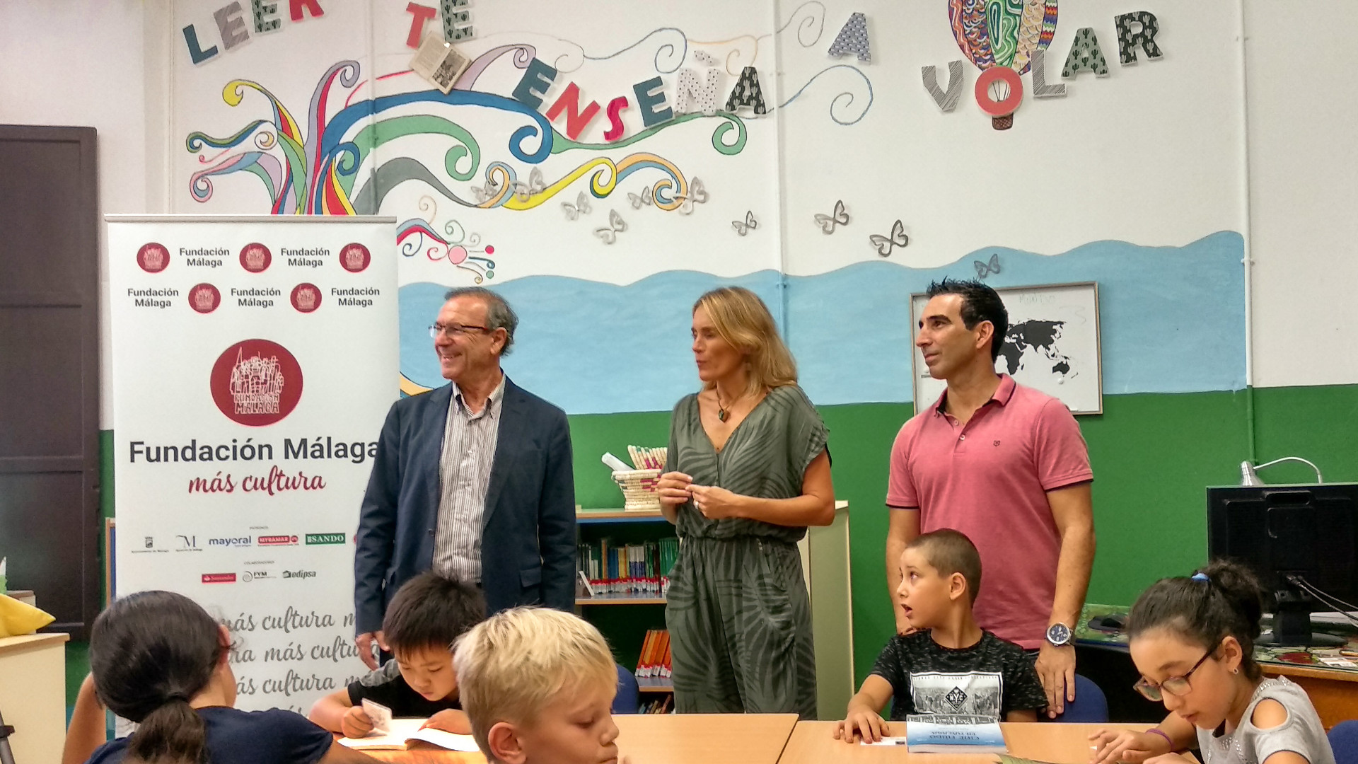 Presentación campaña de donación de libros en CEIP Prácticas Nº1