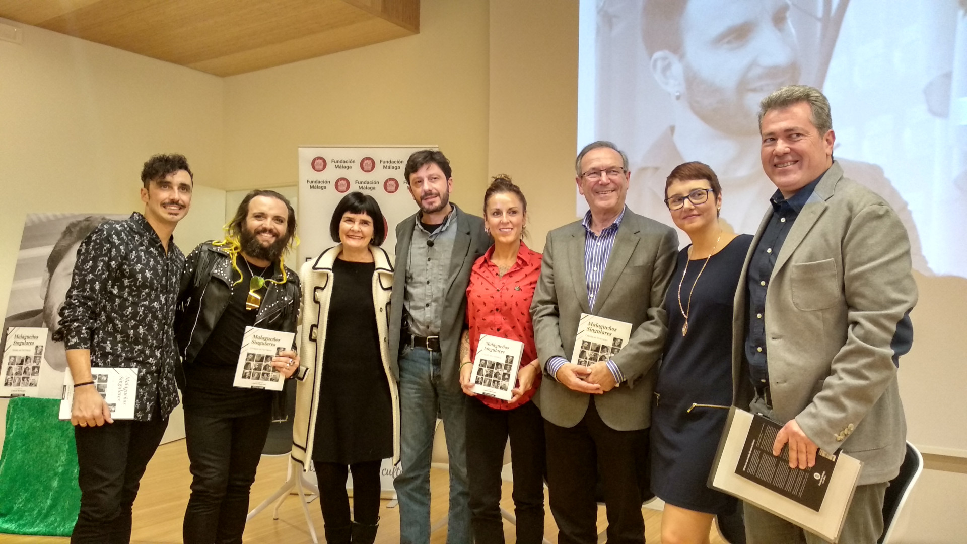 Lee más sobre el artículo Fundación Málaga edita ‘Malagueños Singulares’, de Carlos Moncada