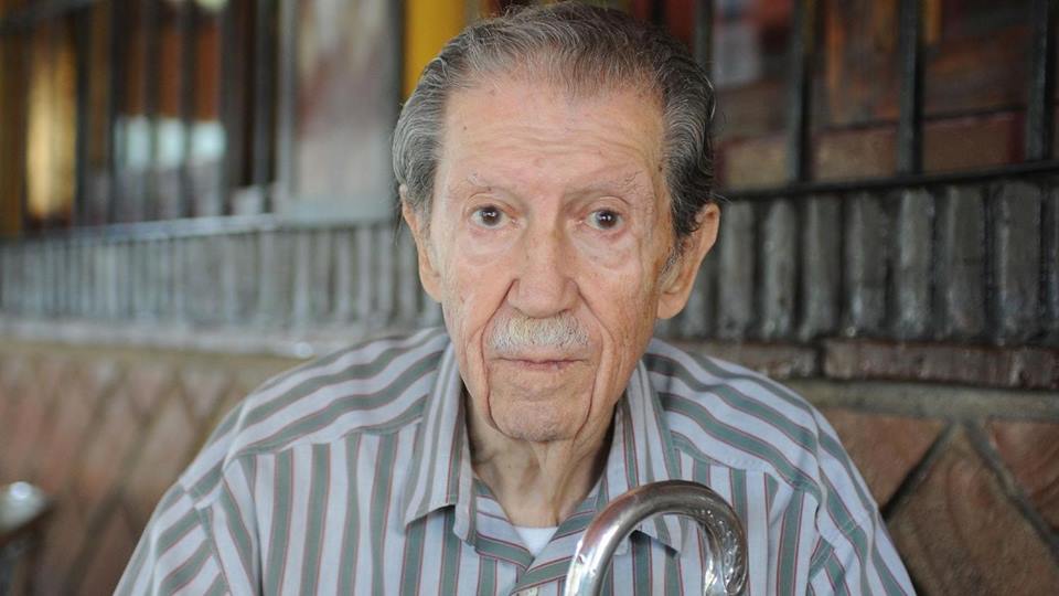 Lee más sobre el artículo Manuel Alcántara, el maestro del articulismo