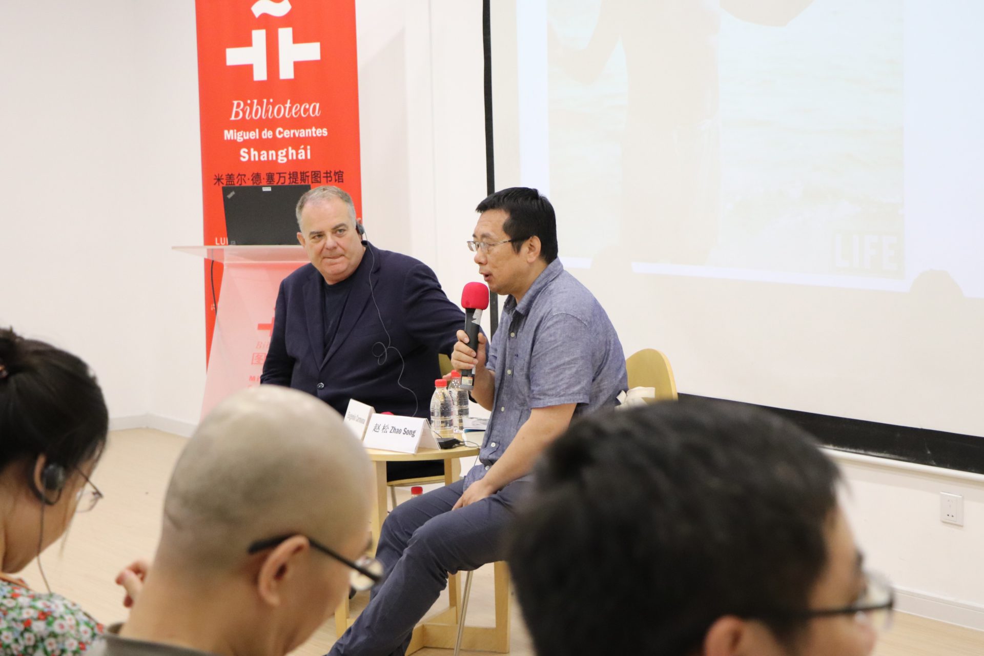 Lee más sobre el artículo El director de la Cátedra Picasso – Fundación Málaga difunde la obra del artista en China
