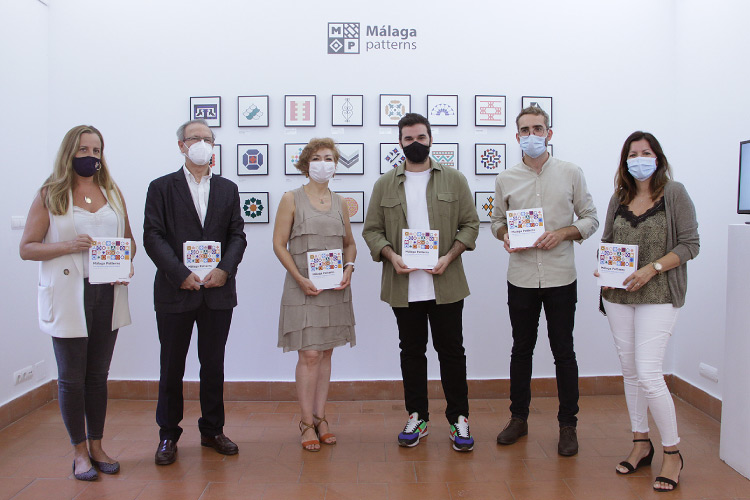 Lee más sobre el artículo Ateneo y Fundación Málaga presentan la exposición ‘Málaga Patterns, una identidad visual para la ciudad’ de Nielo Muñoz