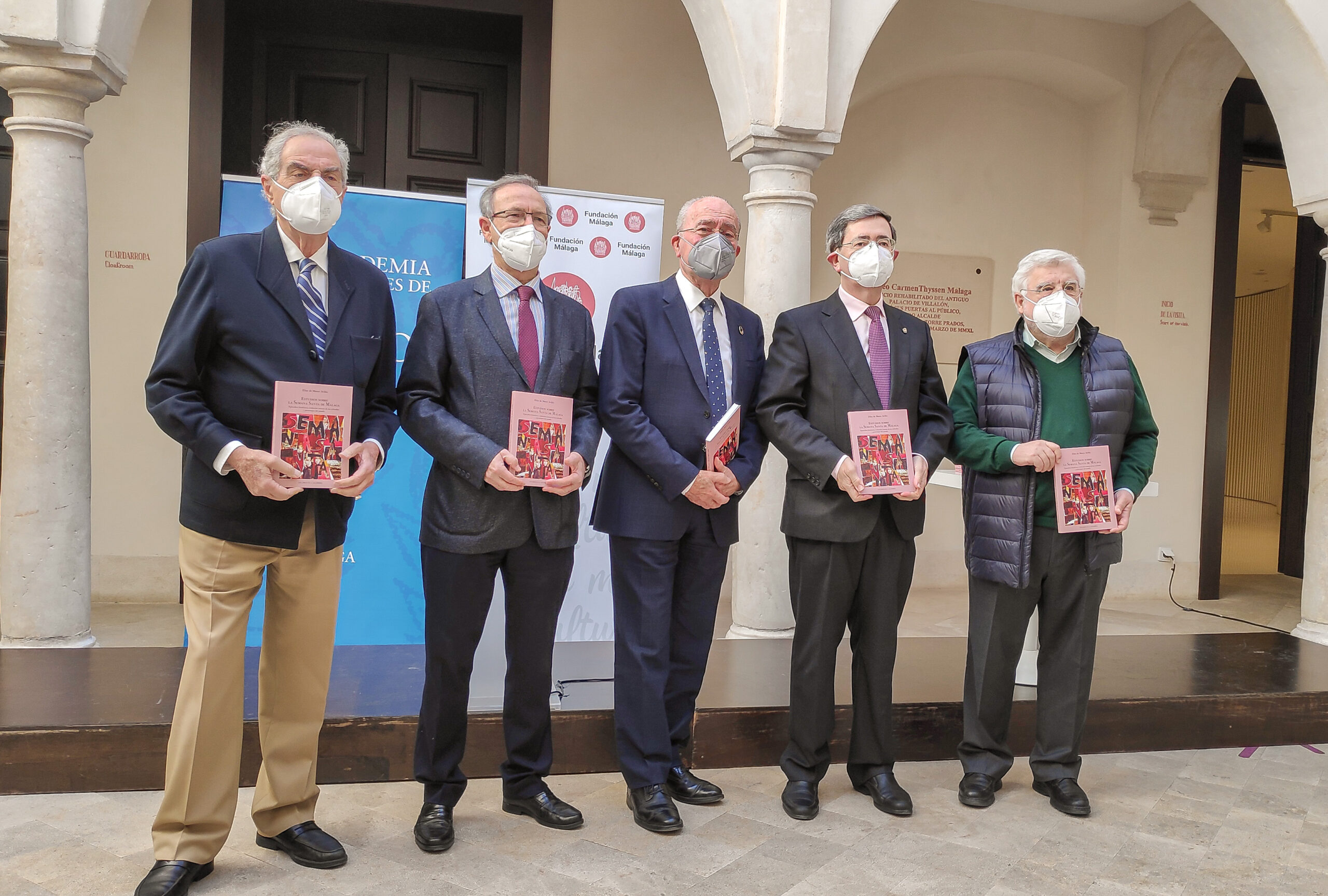 Lee más sobre el artículo Fundación Málaga y la Real Academia de Bellas Artes de San Telmo presentan ‘Estudios sobre la Semana Santa de Málaga’, de Elías de Mateo