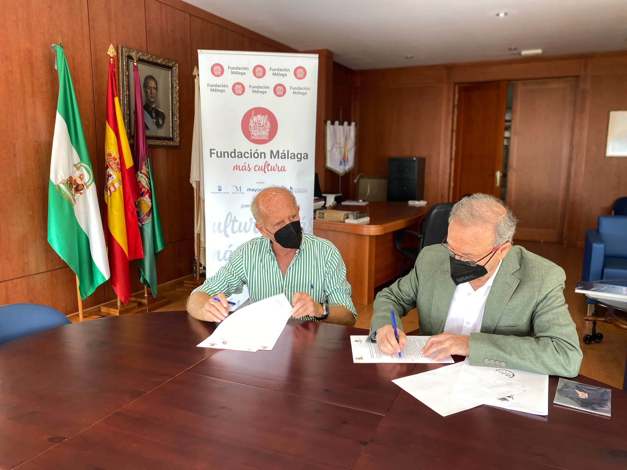 Lee más sobre el artículo El Real Club Mediterráneo y Fundación Málaga firman un convenio de colaboración para el fomento de la cultura en nuestra ciudad