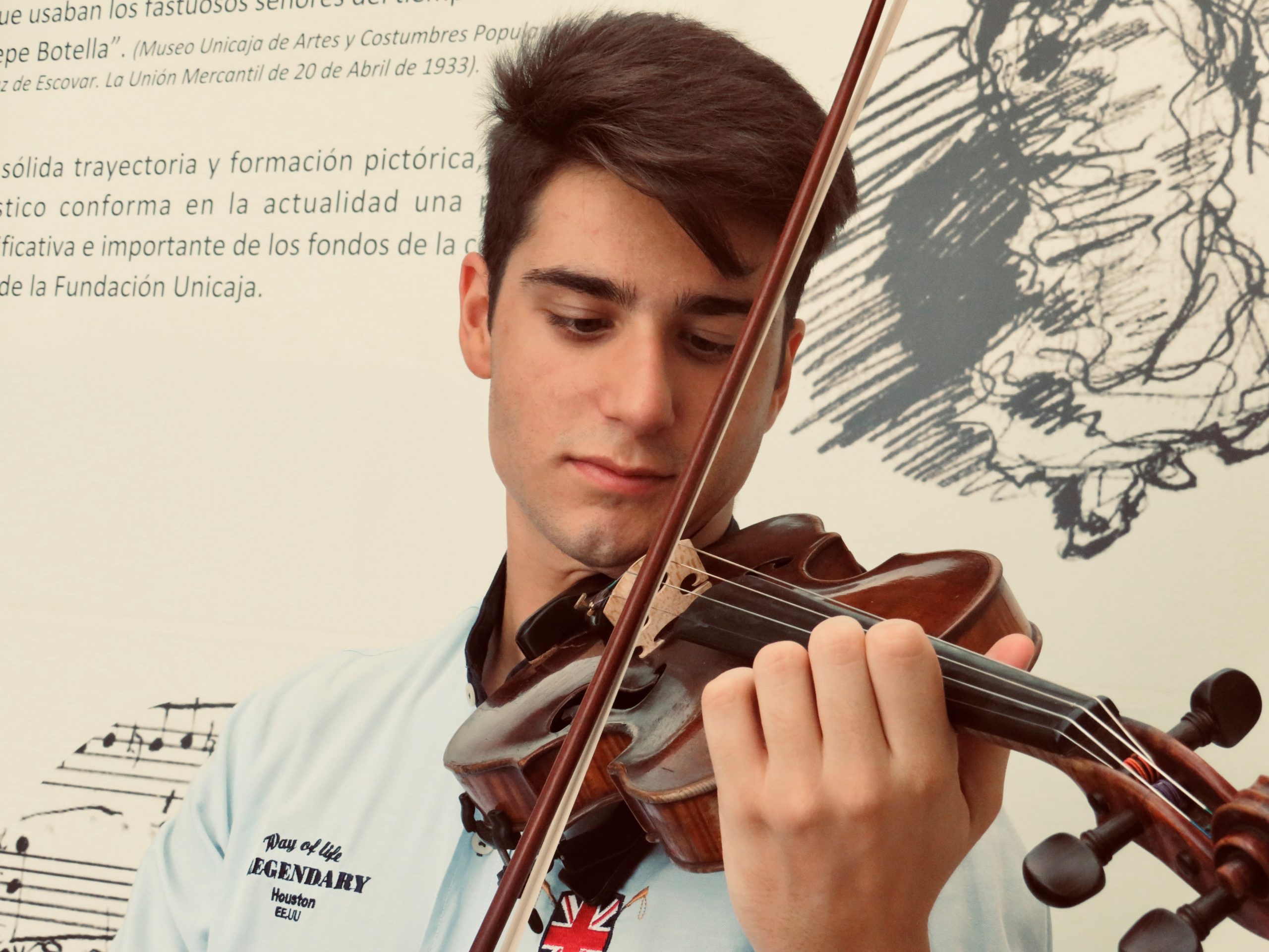 Lee más sobre el artículo El violinista Ismael Bonilla pone el toque musical al Málaga Gallery Weekend