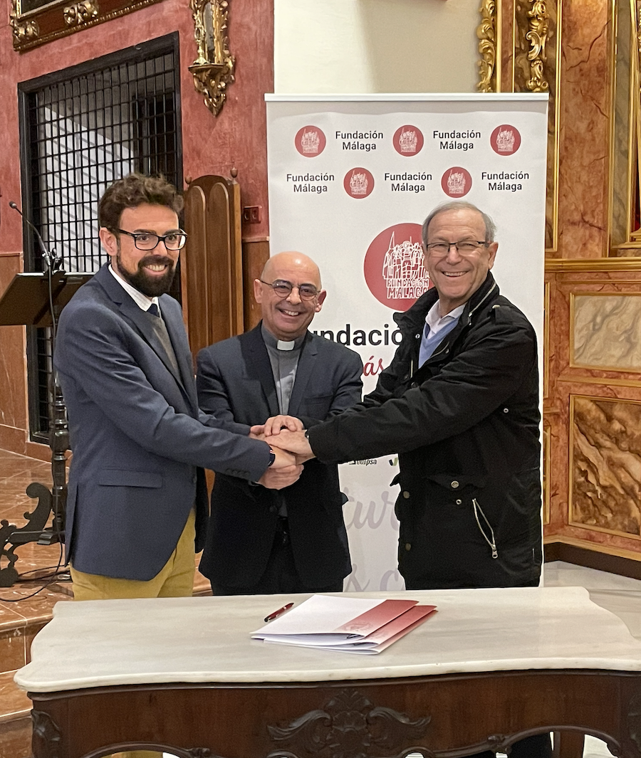 Lee más sobre el artículo La Diócesis de Málaga y la Fundación Málaga firman el convenio para la restauración de la imagen de la Divina Pastora de las Almas