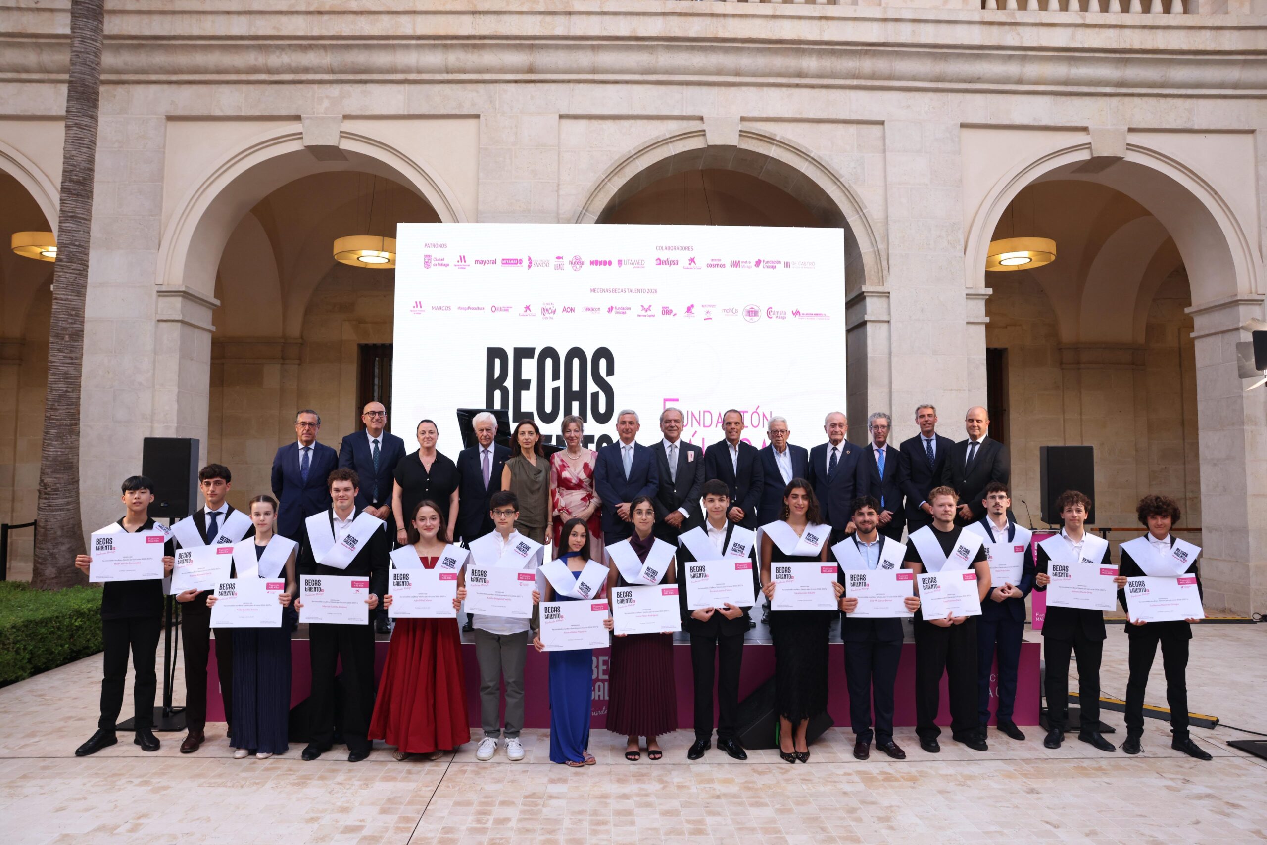 Lee más sobre el artículo Fundación Málaga entrega sus Becas Talento 2026-2027 a quince jóvenes promesas de las artes escénicas
